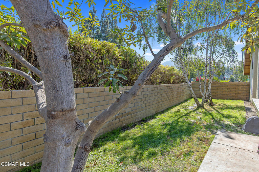 405 Deerhurst Avenue