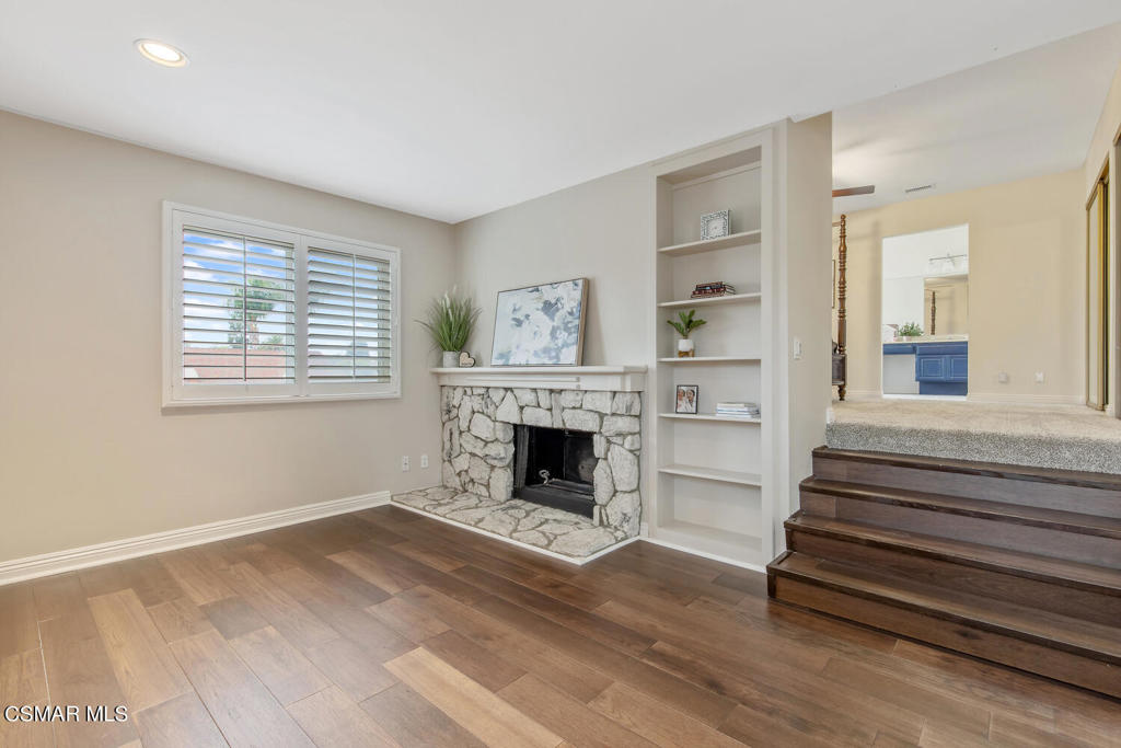 405 Deerhurst Avenue