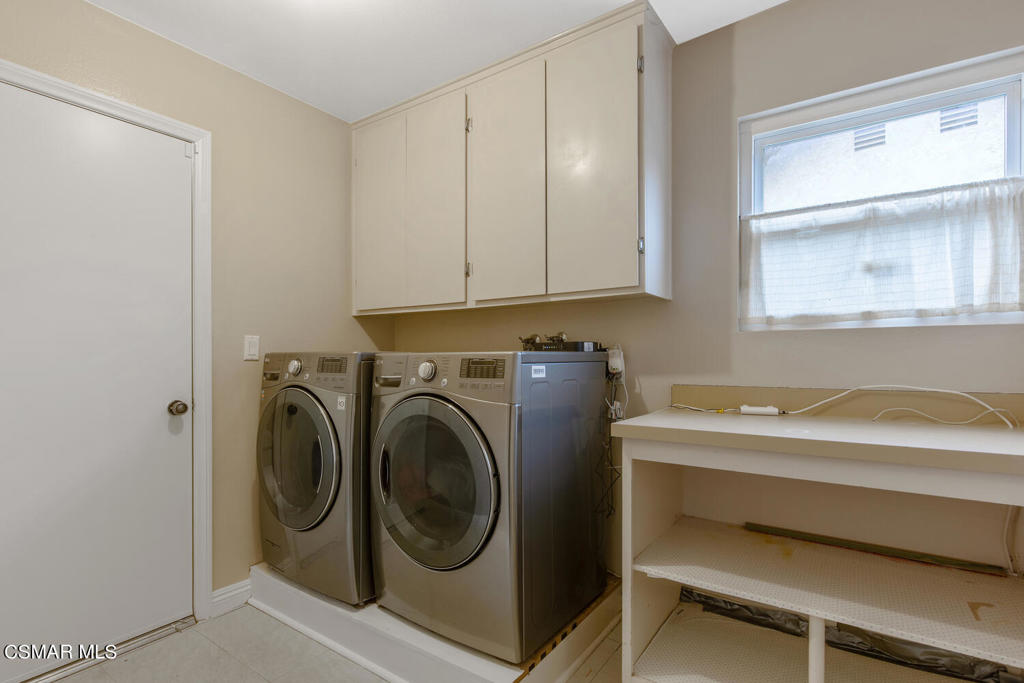 405 Deerhurst Avenue