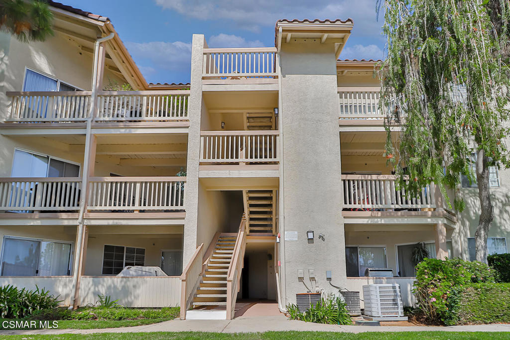 5805 Oak Bend Lane 309