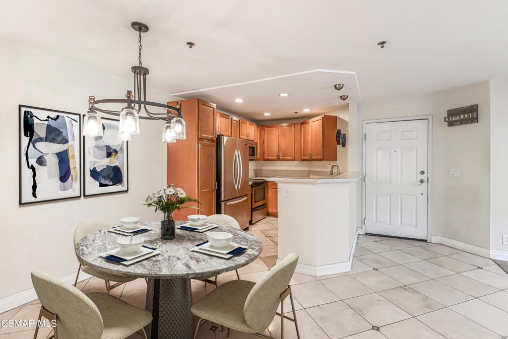 5805 Oak Bend Lane 309