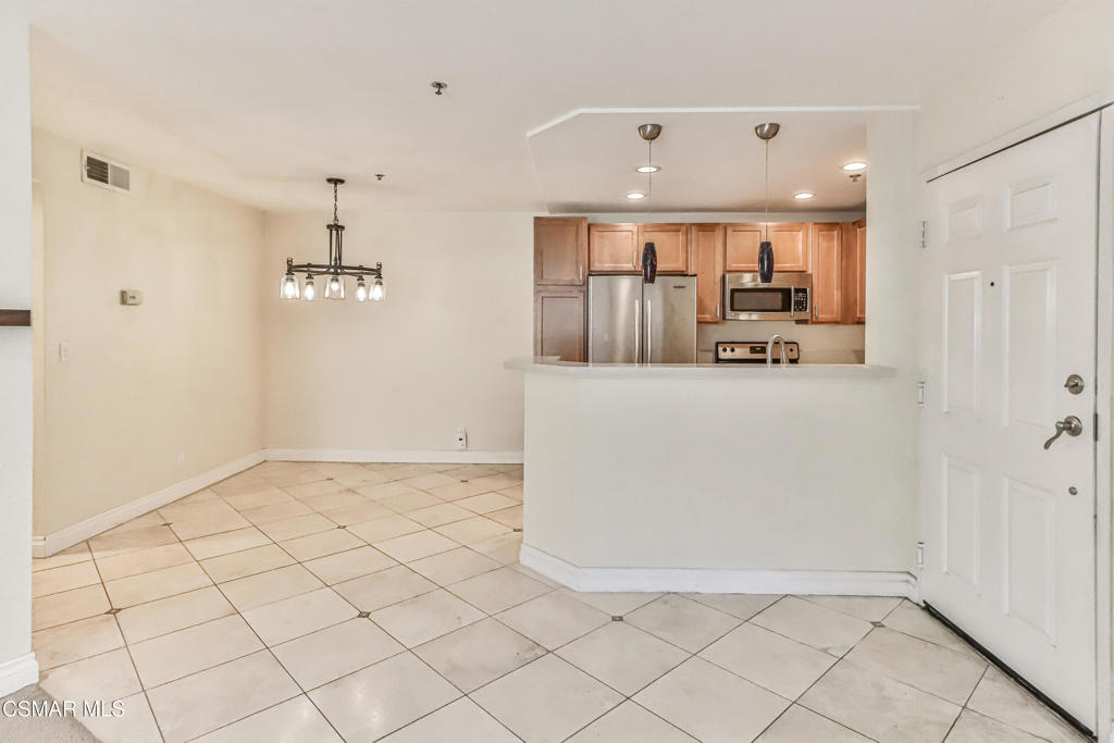 5805 Oak Bend Lane 309