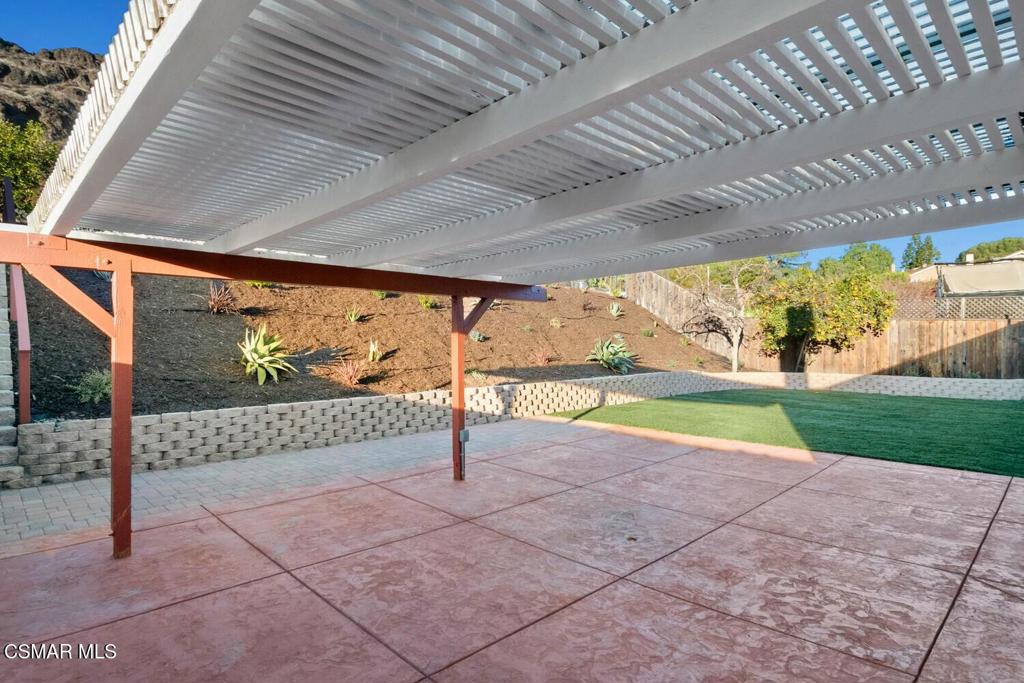 389 Raindance Street