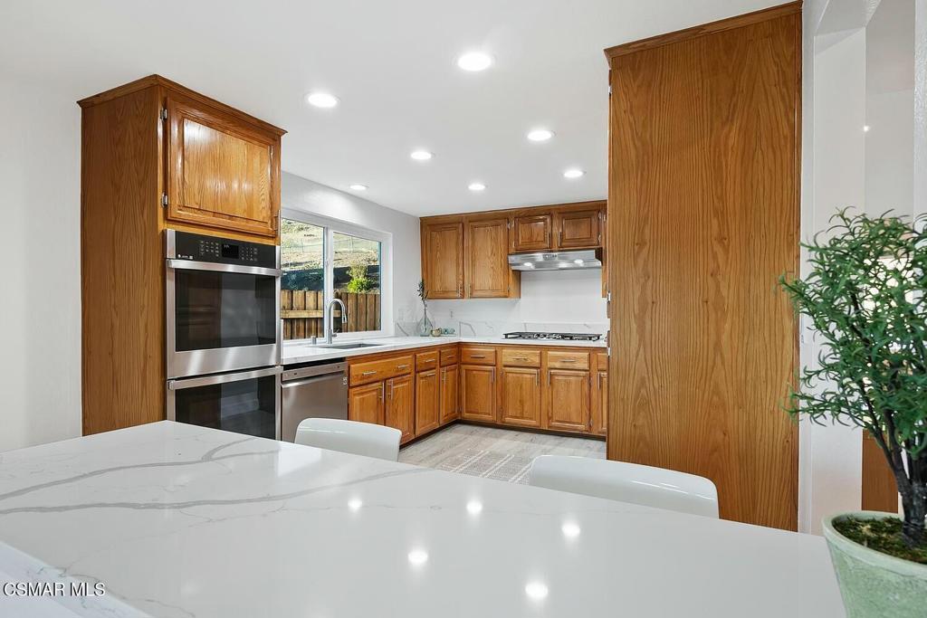 389 Raindance Street