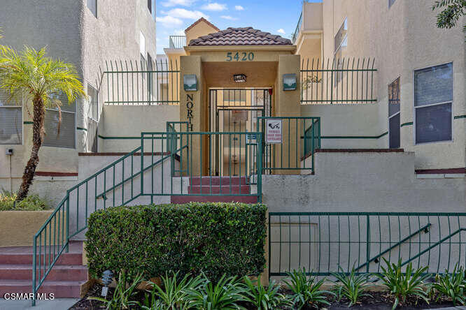 5420 Sylmar Avenue 207