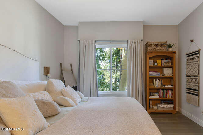 5420 Sylmar Avenue 207