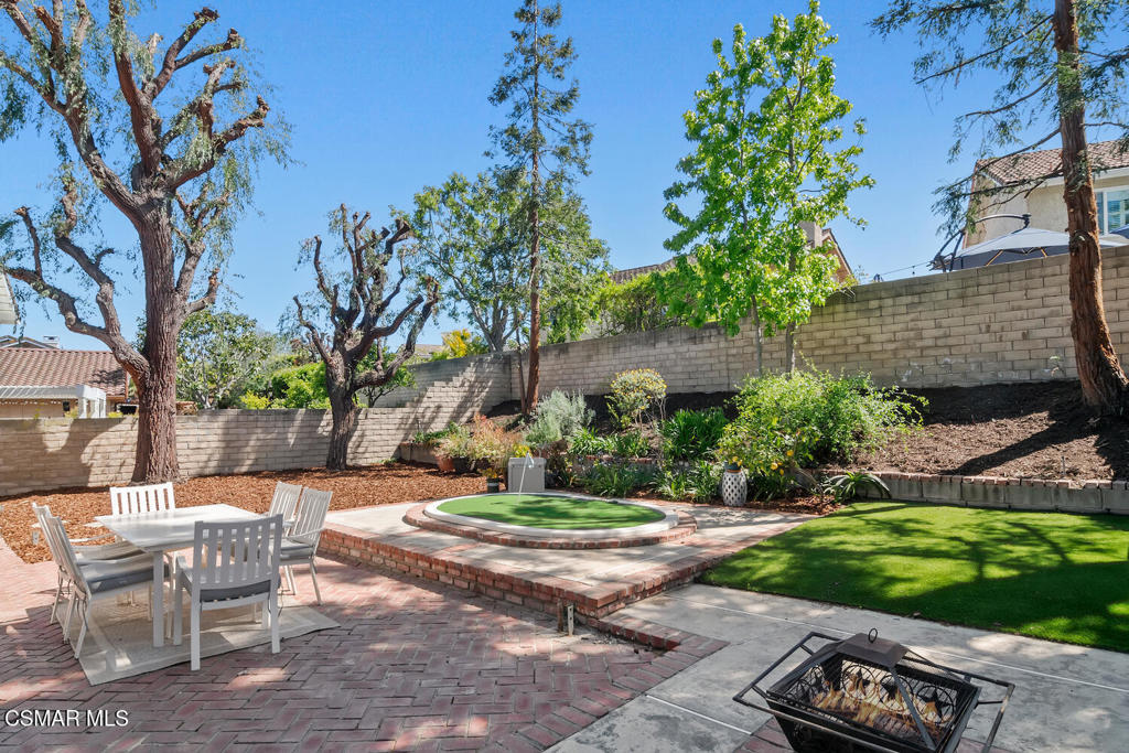 3818 Calle Clara Vista