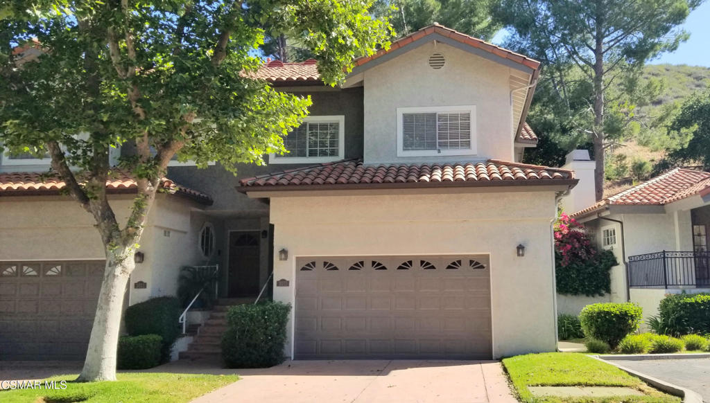 3075 Hillcrest Drive
