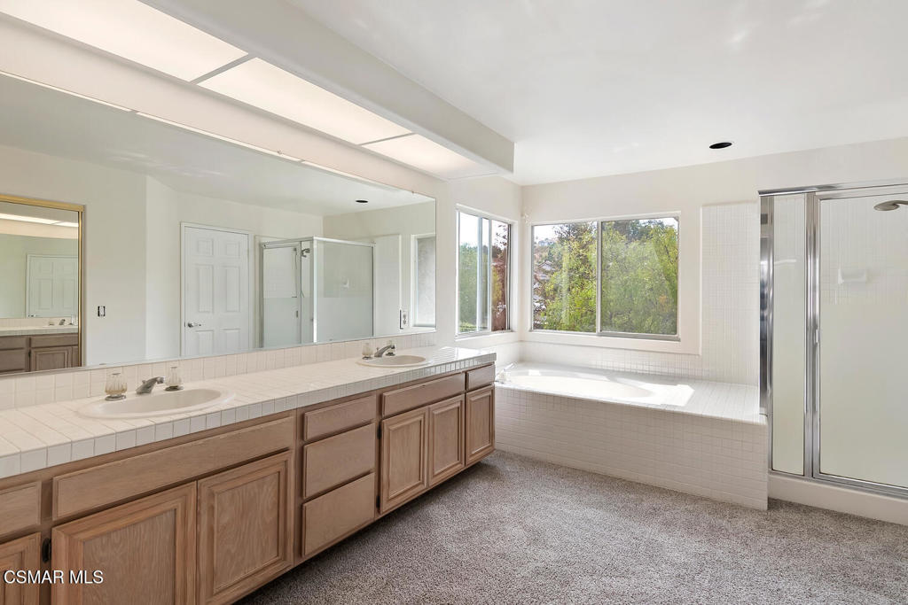 2219 Mapleleaf Avenue