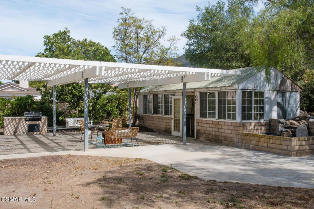 2219 Mapleleaf Avenue