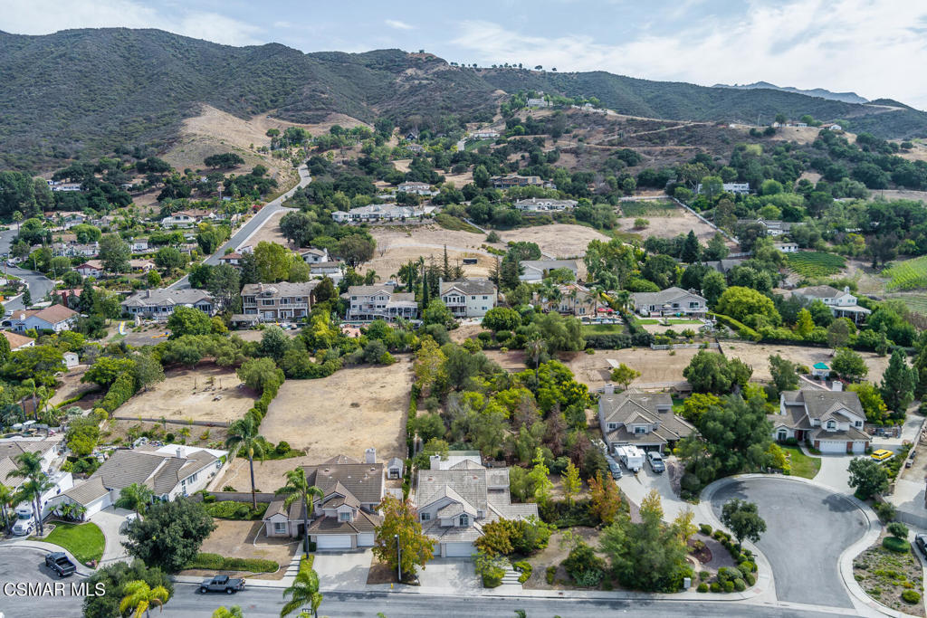 2219 Mapleleaf Avenue