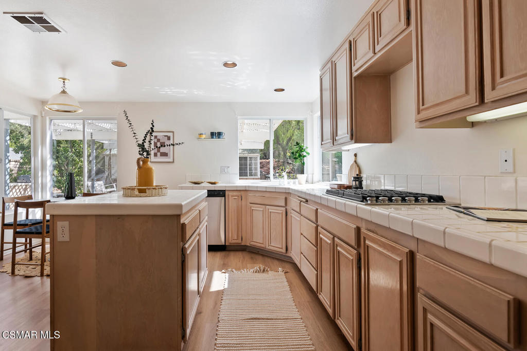 2219 Mapleleaf Avenue