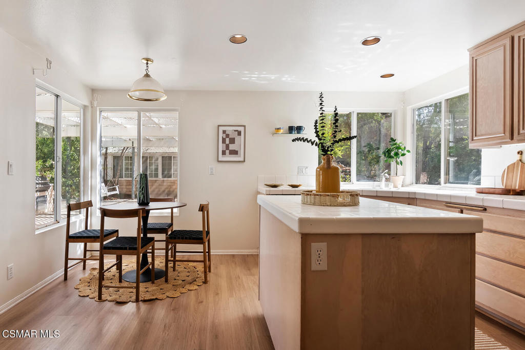 2219 Mapleleaf Avenue