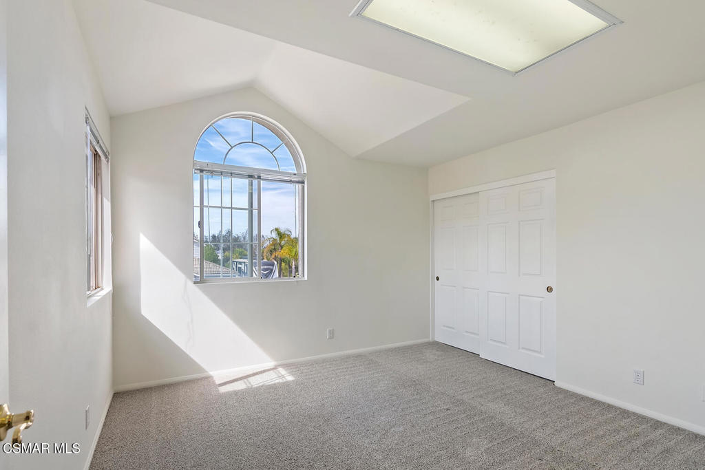 2219 Mapleleaf Avenue