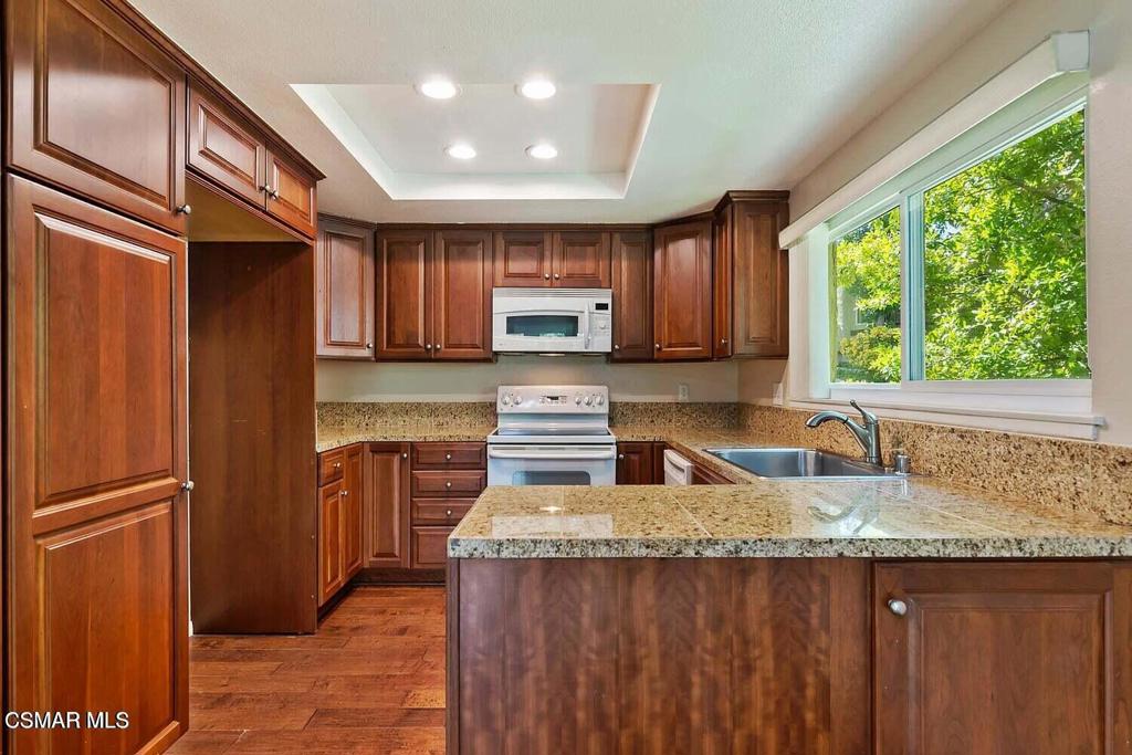 12 Sparrowhawk Lane
