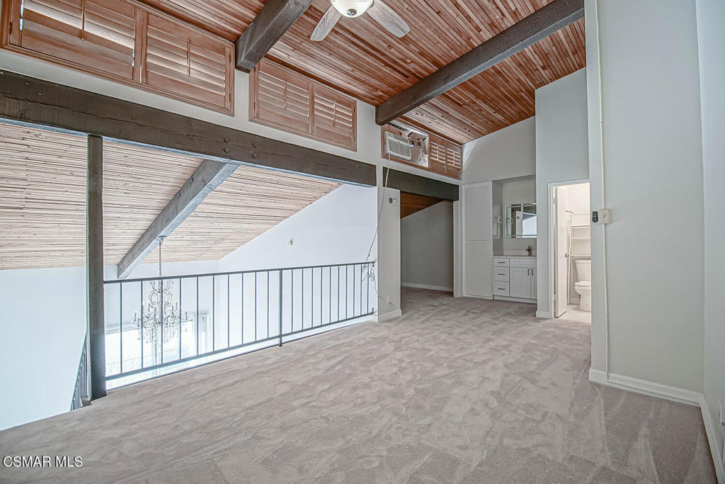 5460 White Oak Avenue E308