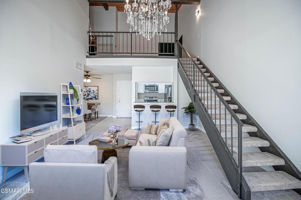 5460 White Oak Avenue E308