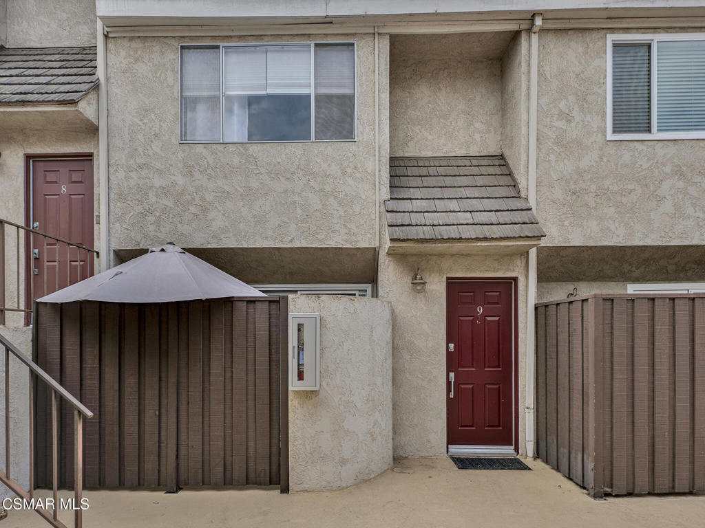 4230 Whitsett Avenue 9