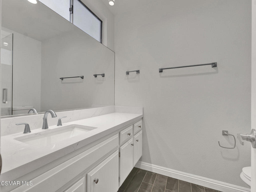 4230 Whitsett Avenue 9