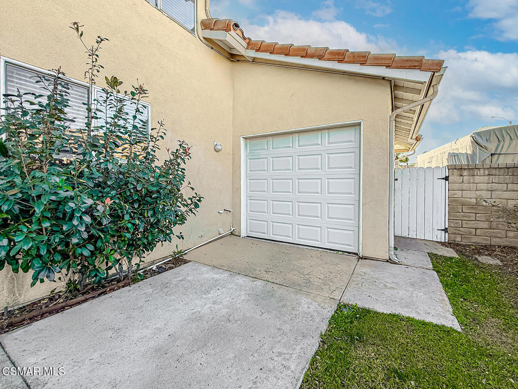 1106 Mockingbird Lane