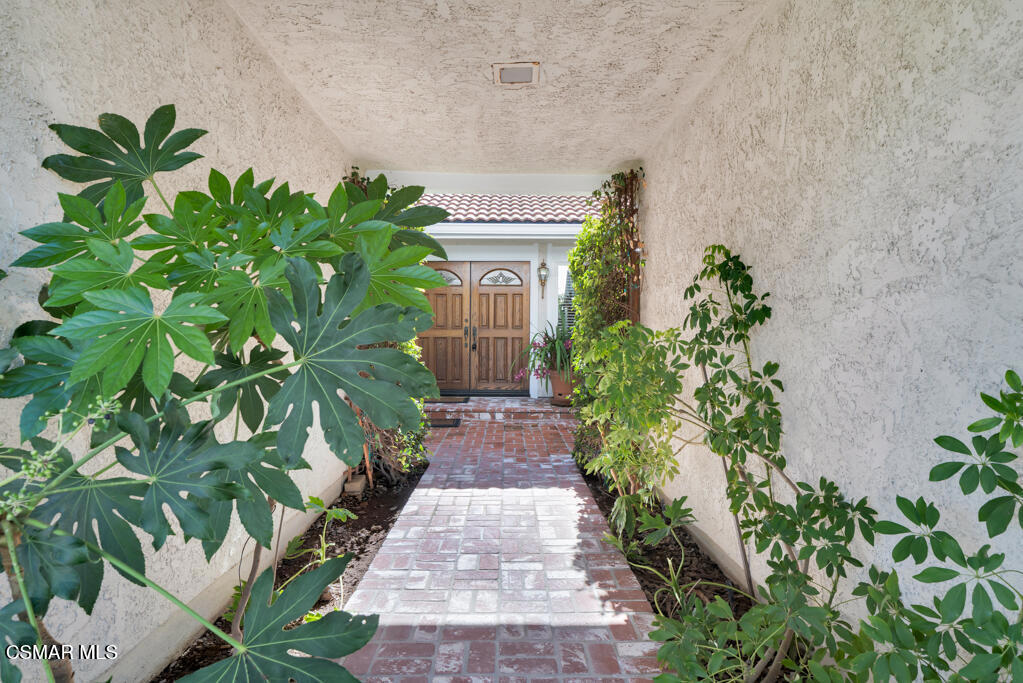 684 Triunfo Canyon Road