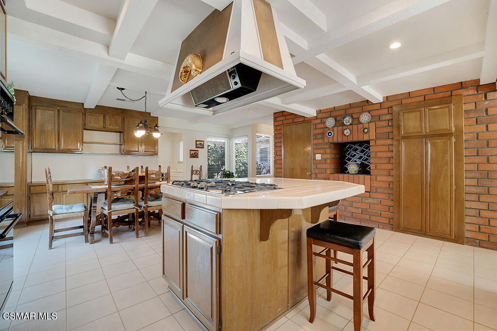 684 Triunfo Canyon Road