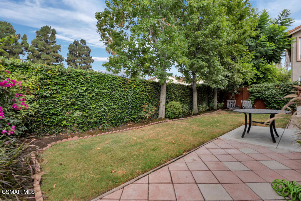 663 Avenida Magdalena