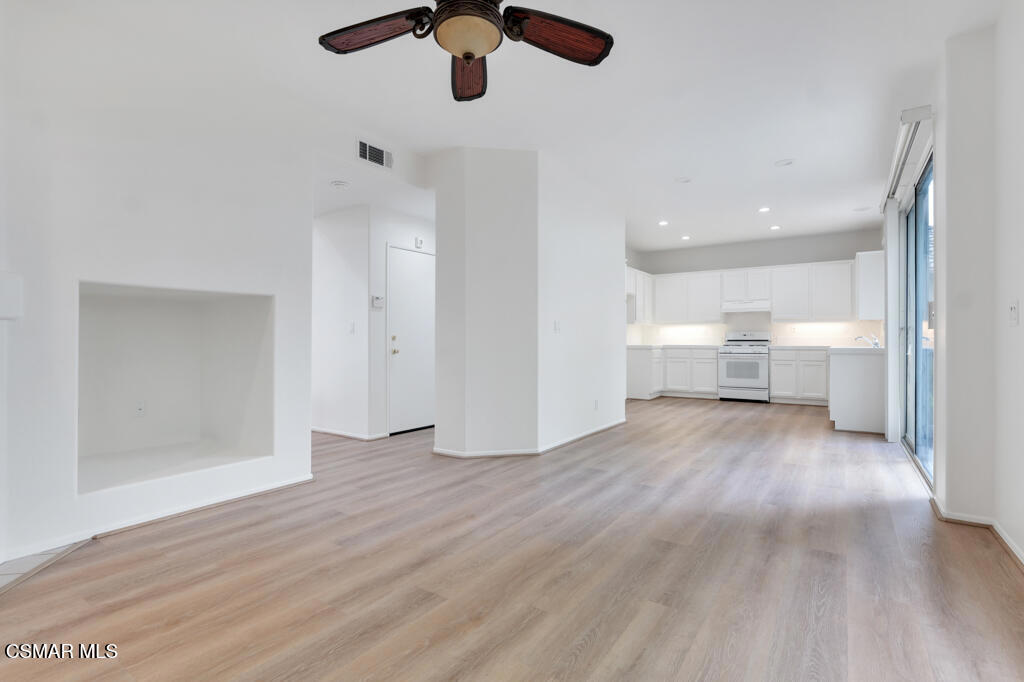 663 Avenida Magdalena