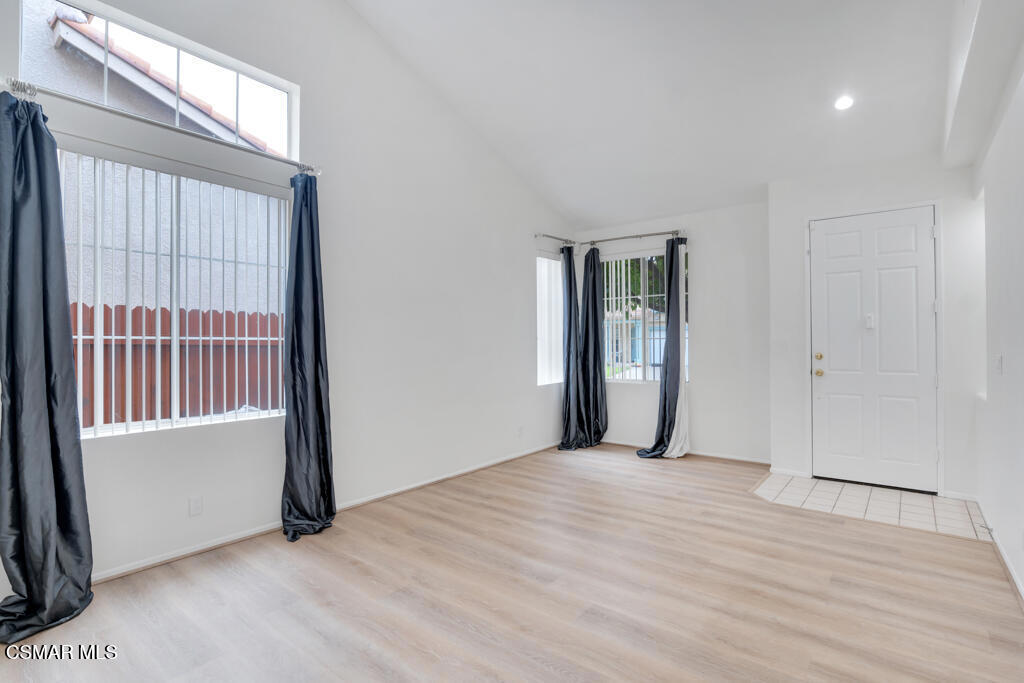 663 Avenida Magdalena