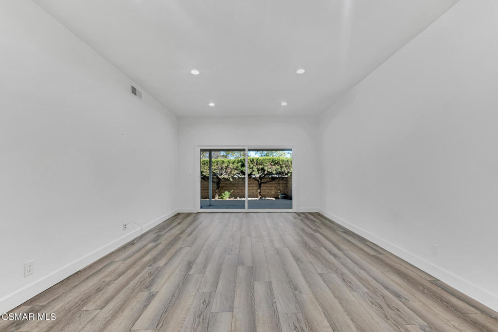 2679 Lakewood Place