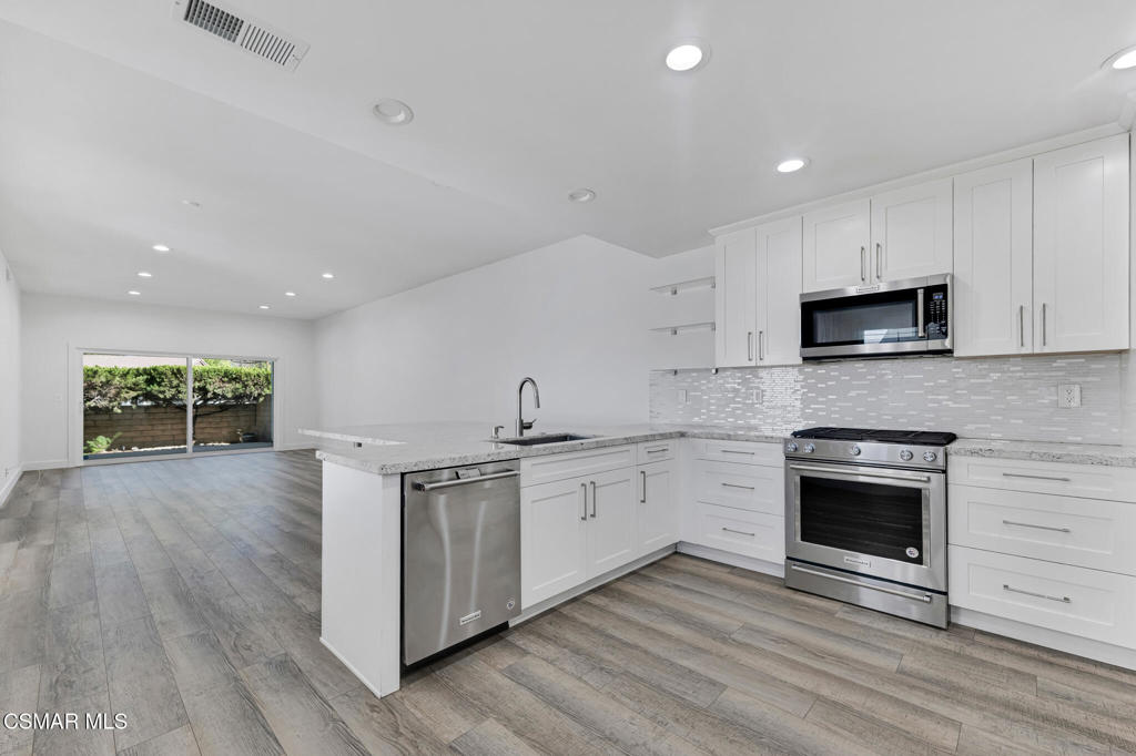 2679 Lakewood Place