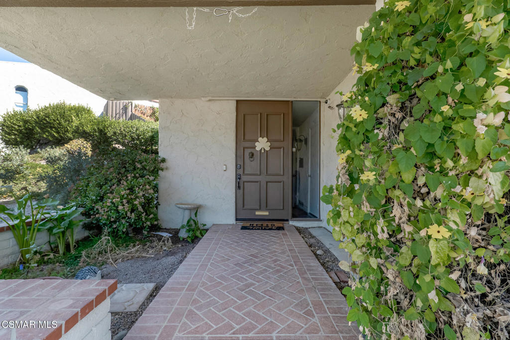 898 Woodlawn Drive