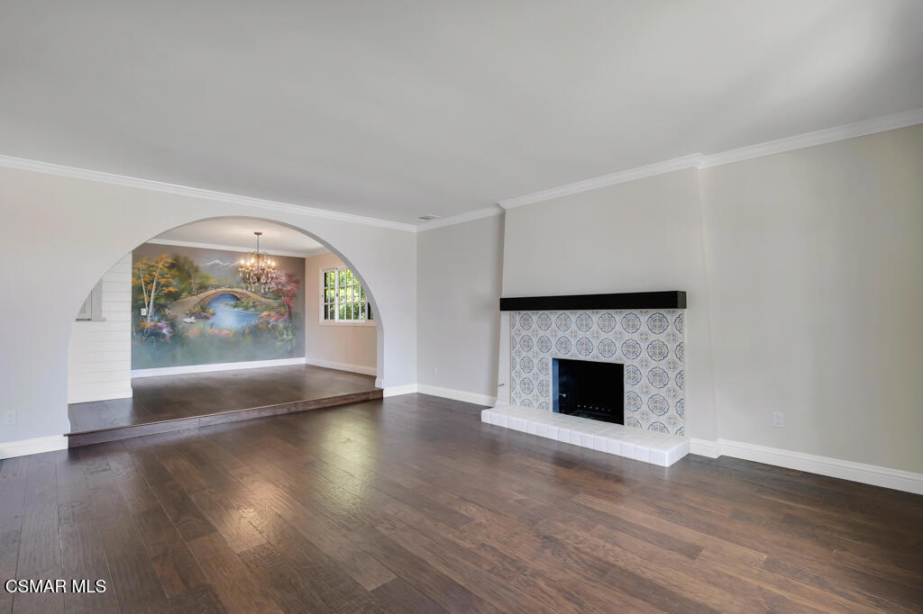 2076 Hillsbury Road