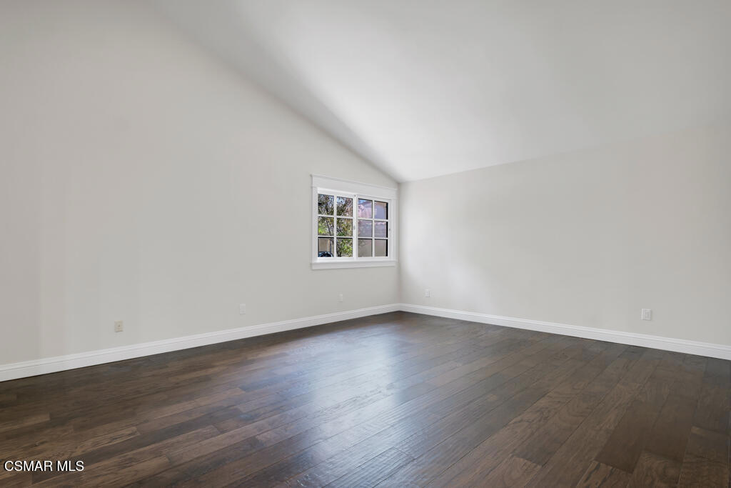 2076 Hillsbury Road