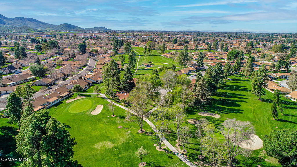 42203 Village 42