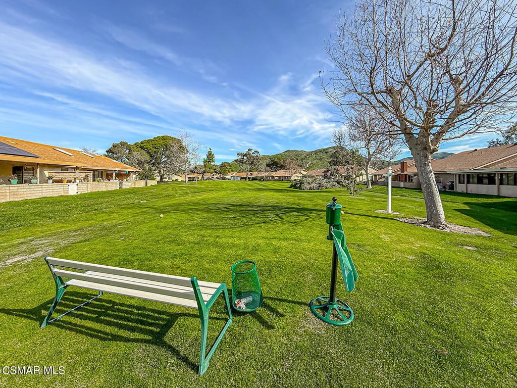 42203 Village 42