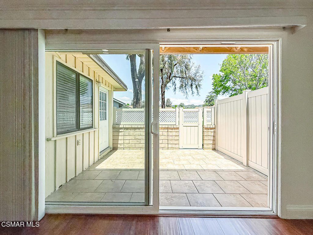 42203 Village 42