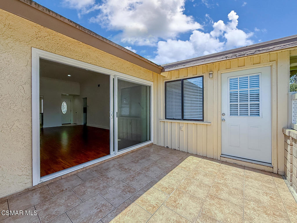 42203 Village 42