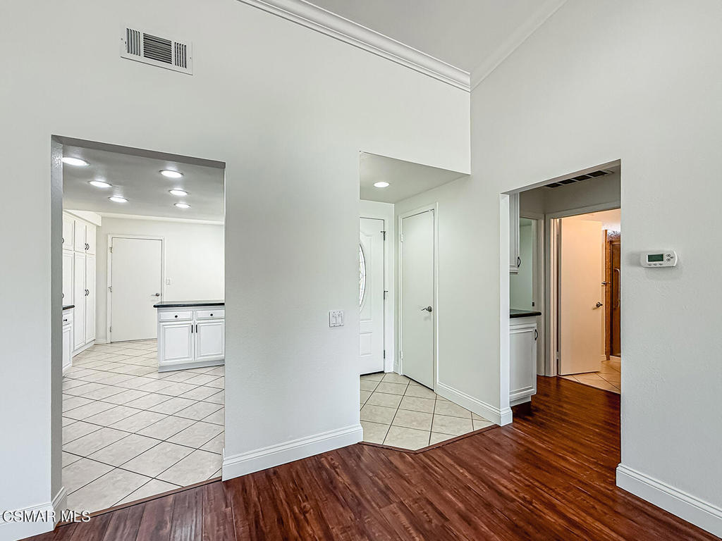 42203 Village 42