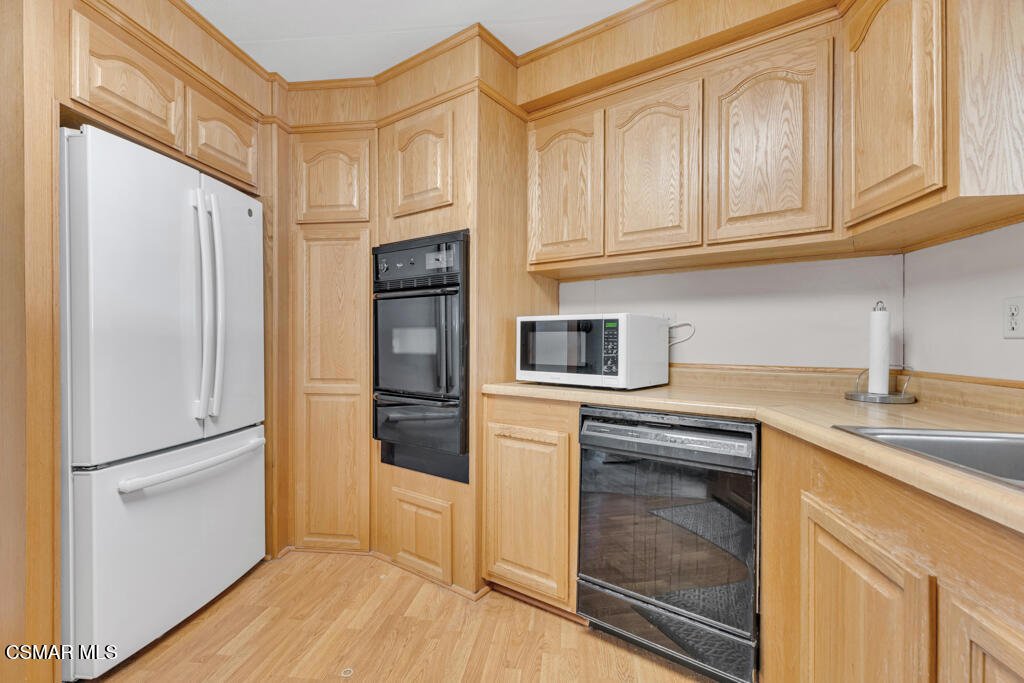 2779 Thunderbird Drive 80