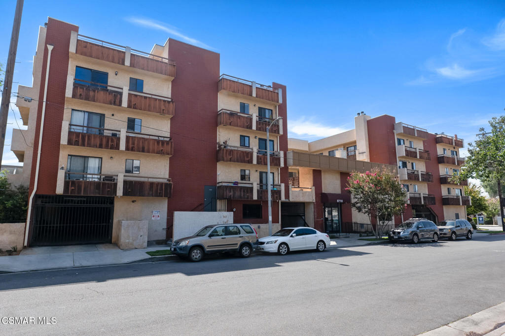 8710 Independence Avenue 307