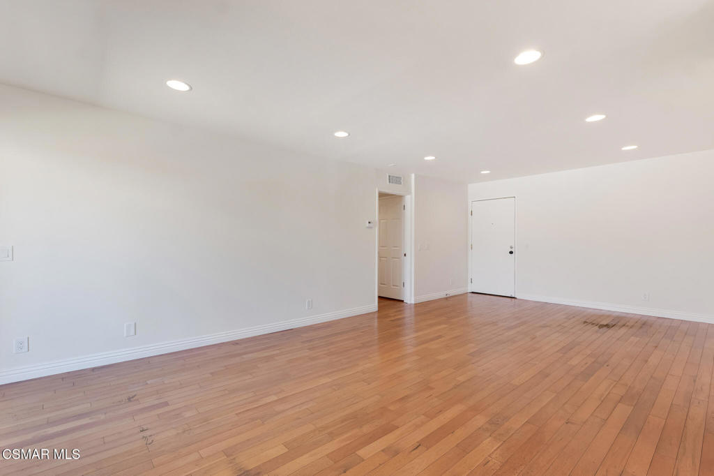 8710 Independence Avenue 307