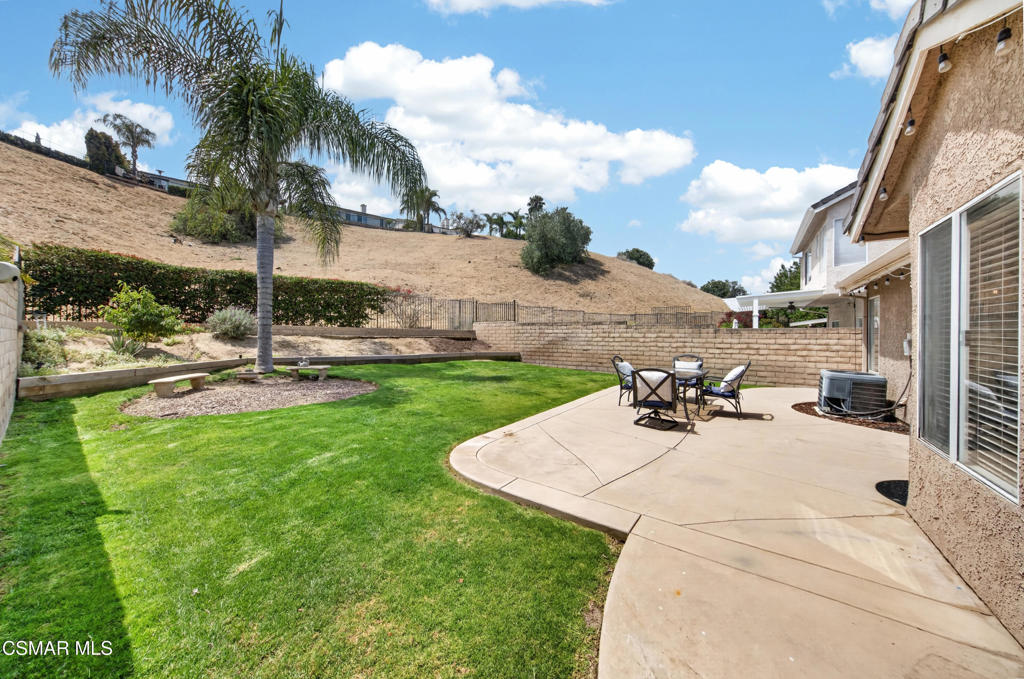 3072 Lamplighter Street