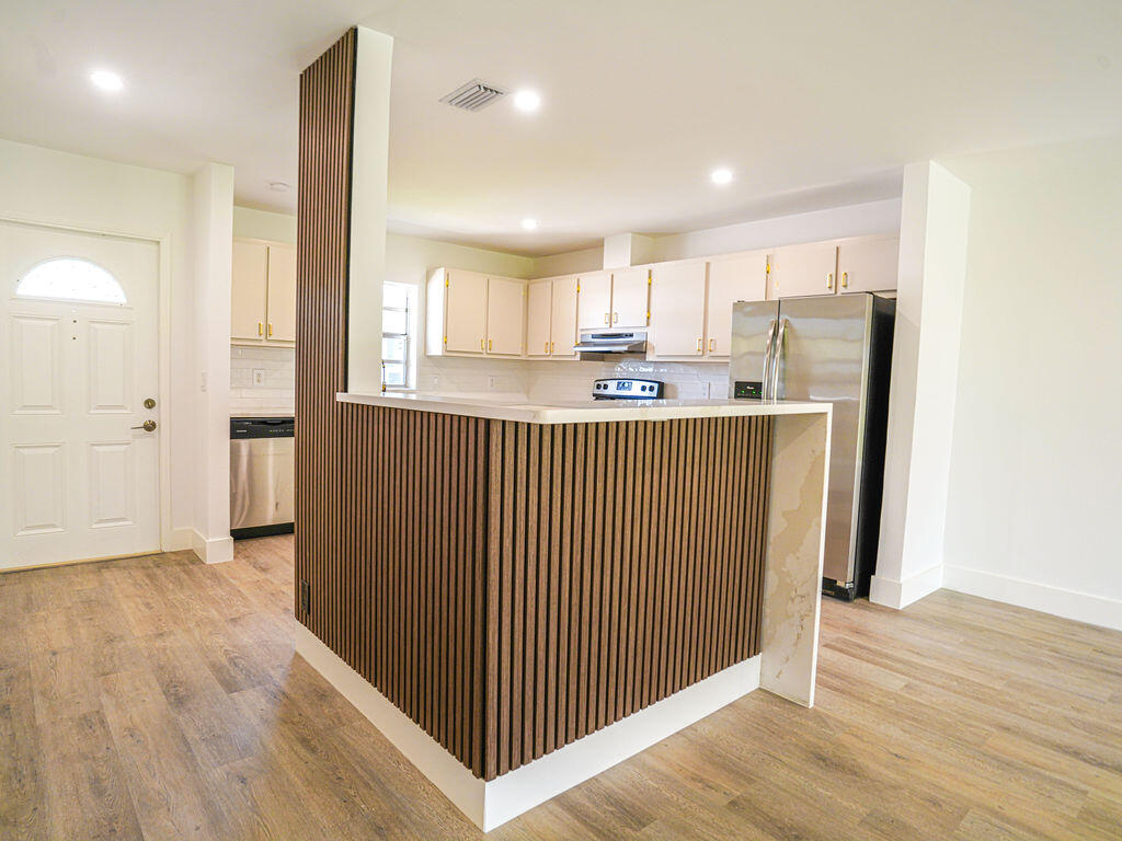 435 Bennington Lane 435