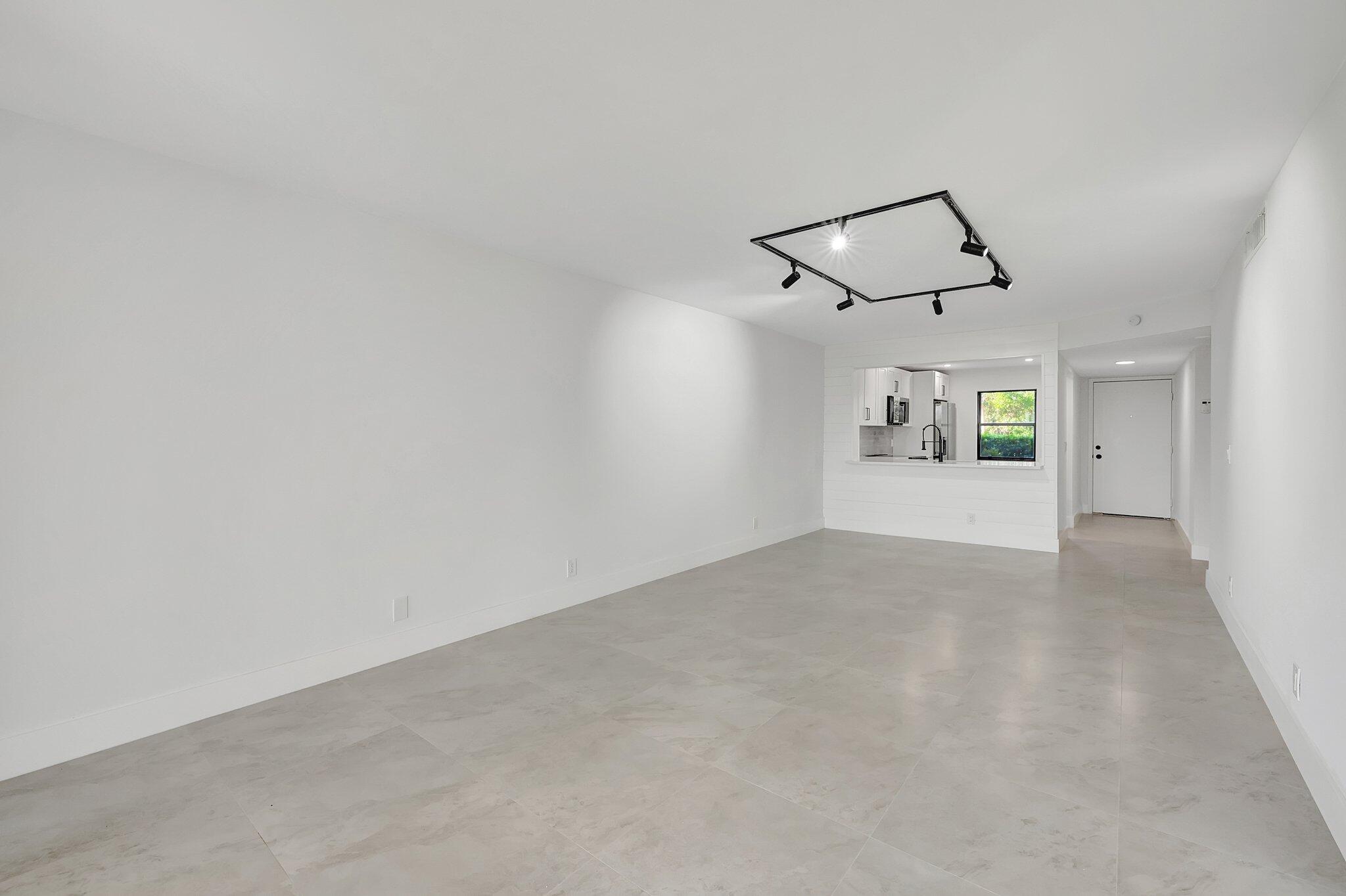 7370 S Ocean Drive 114