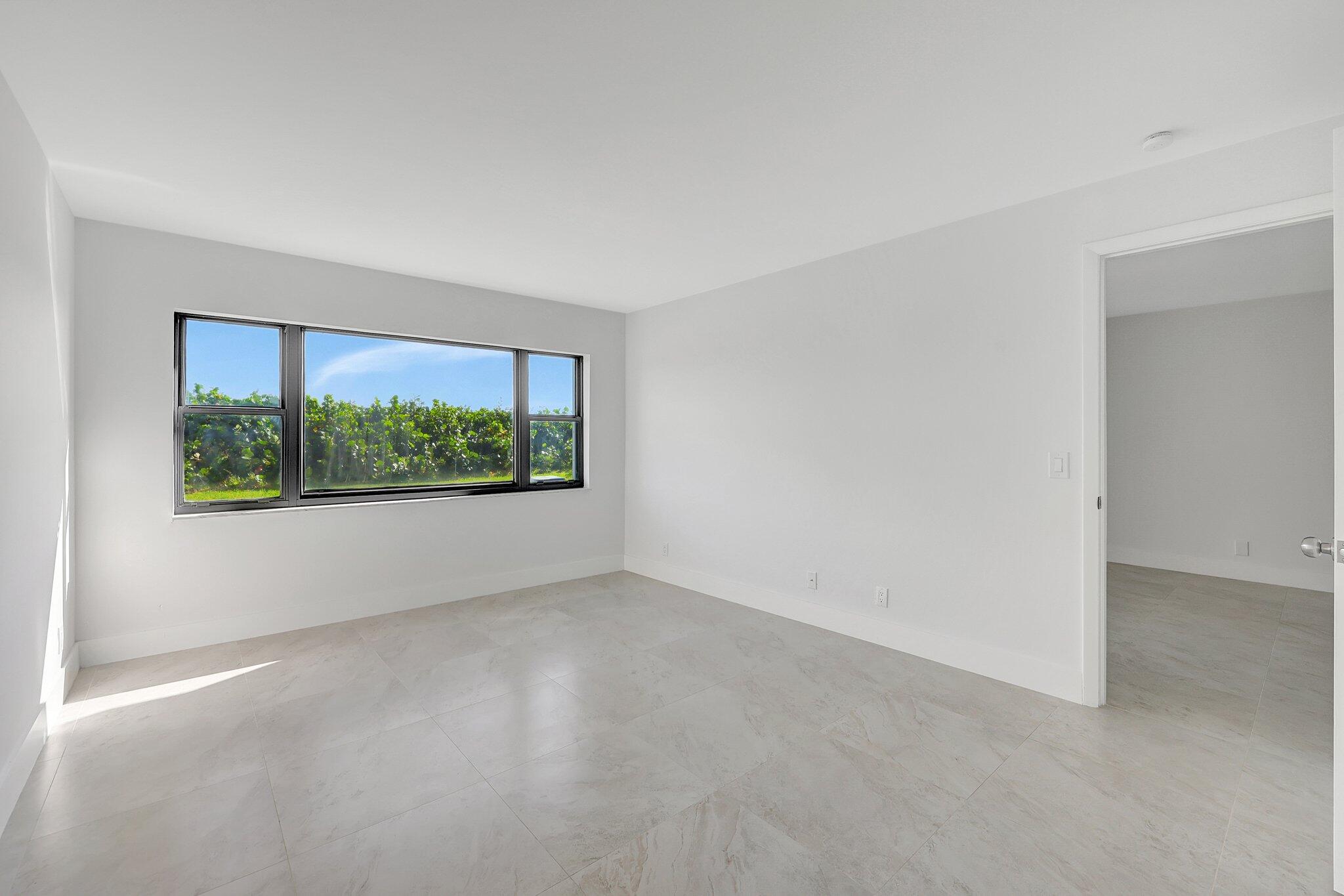 7370 S Ocean Drive 114