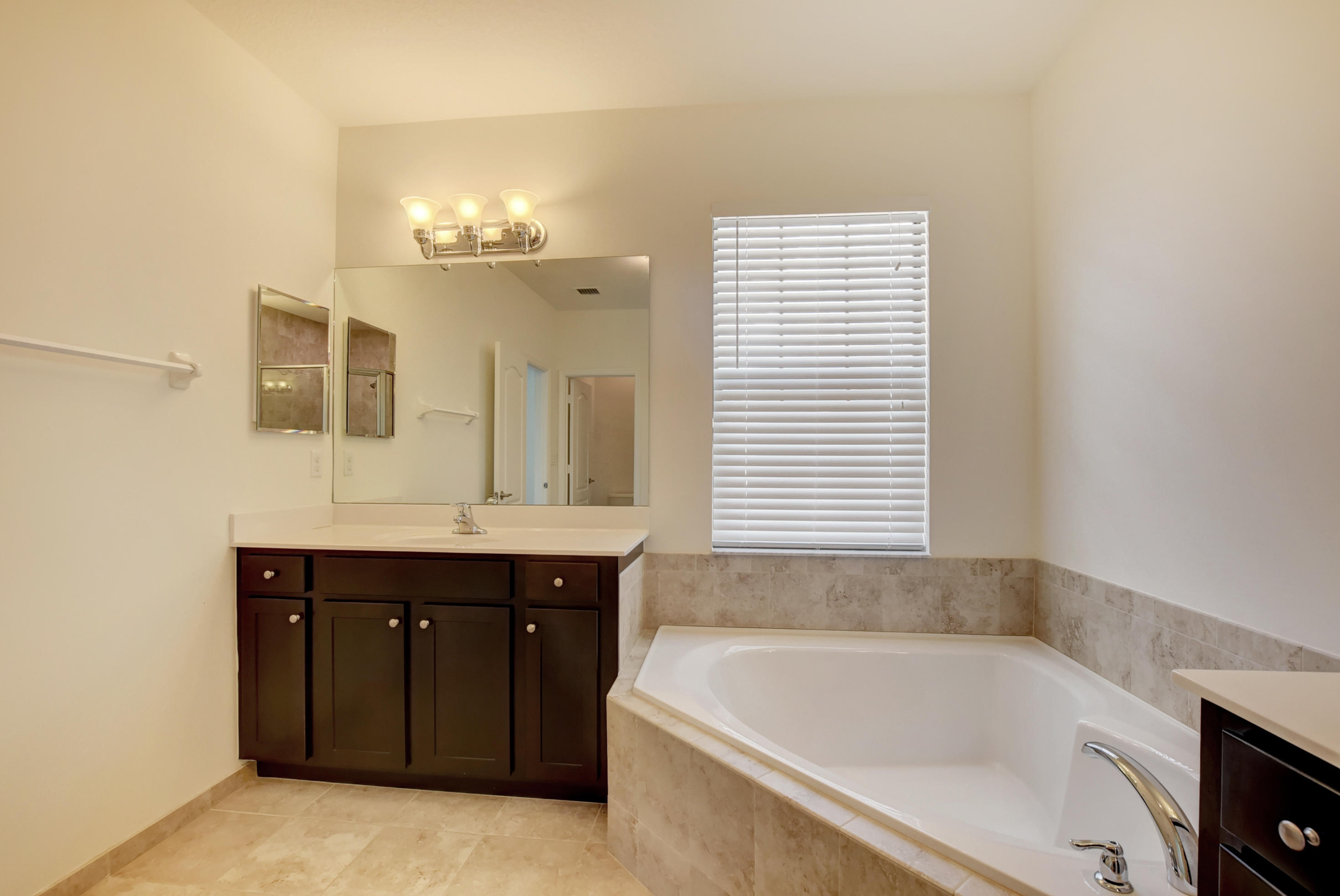 4568 Willow Basin Way