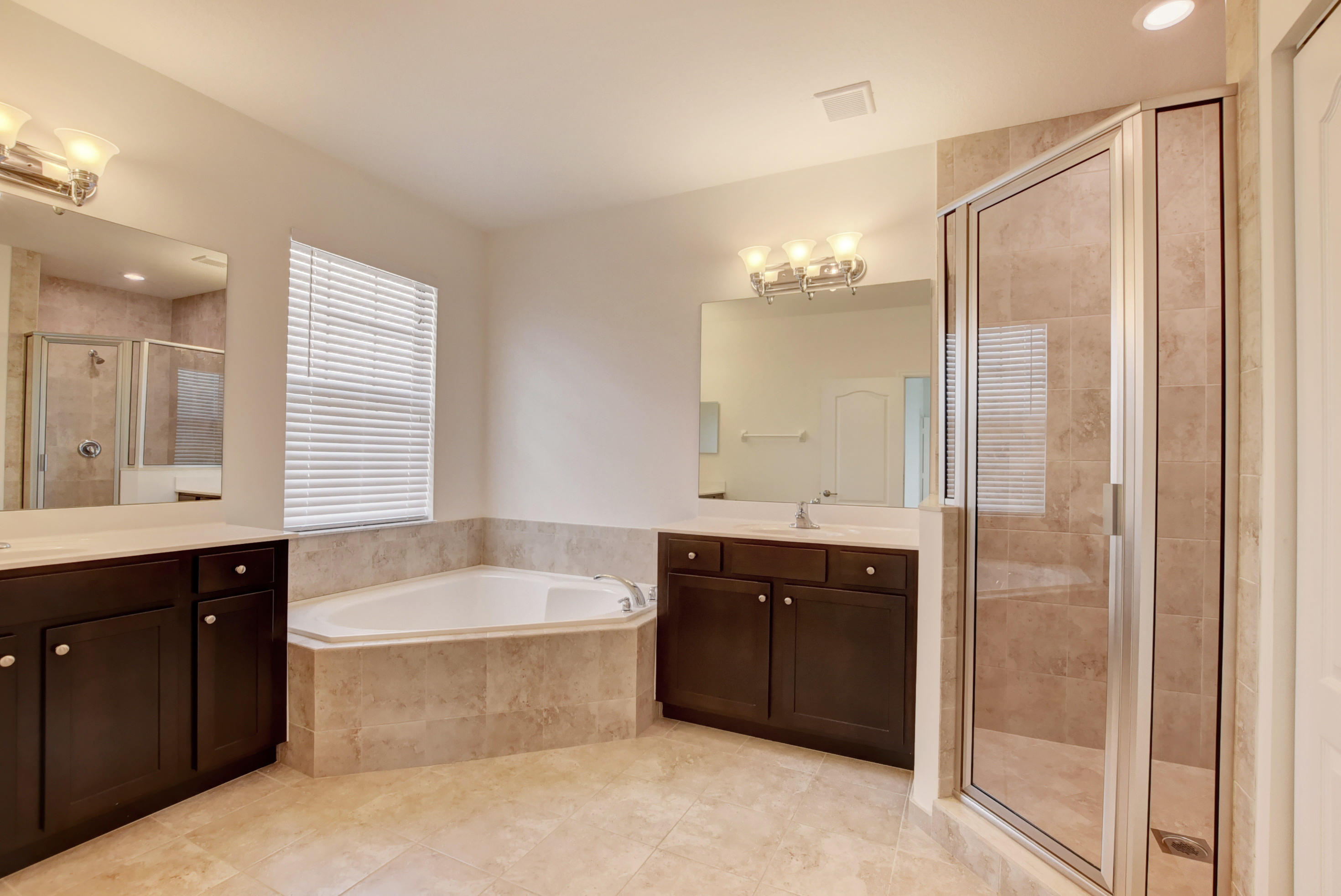4568 Willow Basin Way
