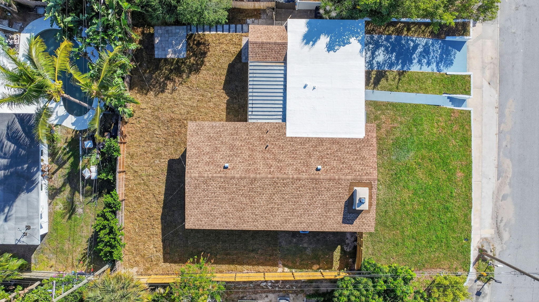 1426 Hillcrest Dr Drive