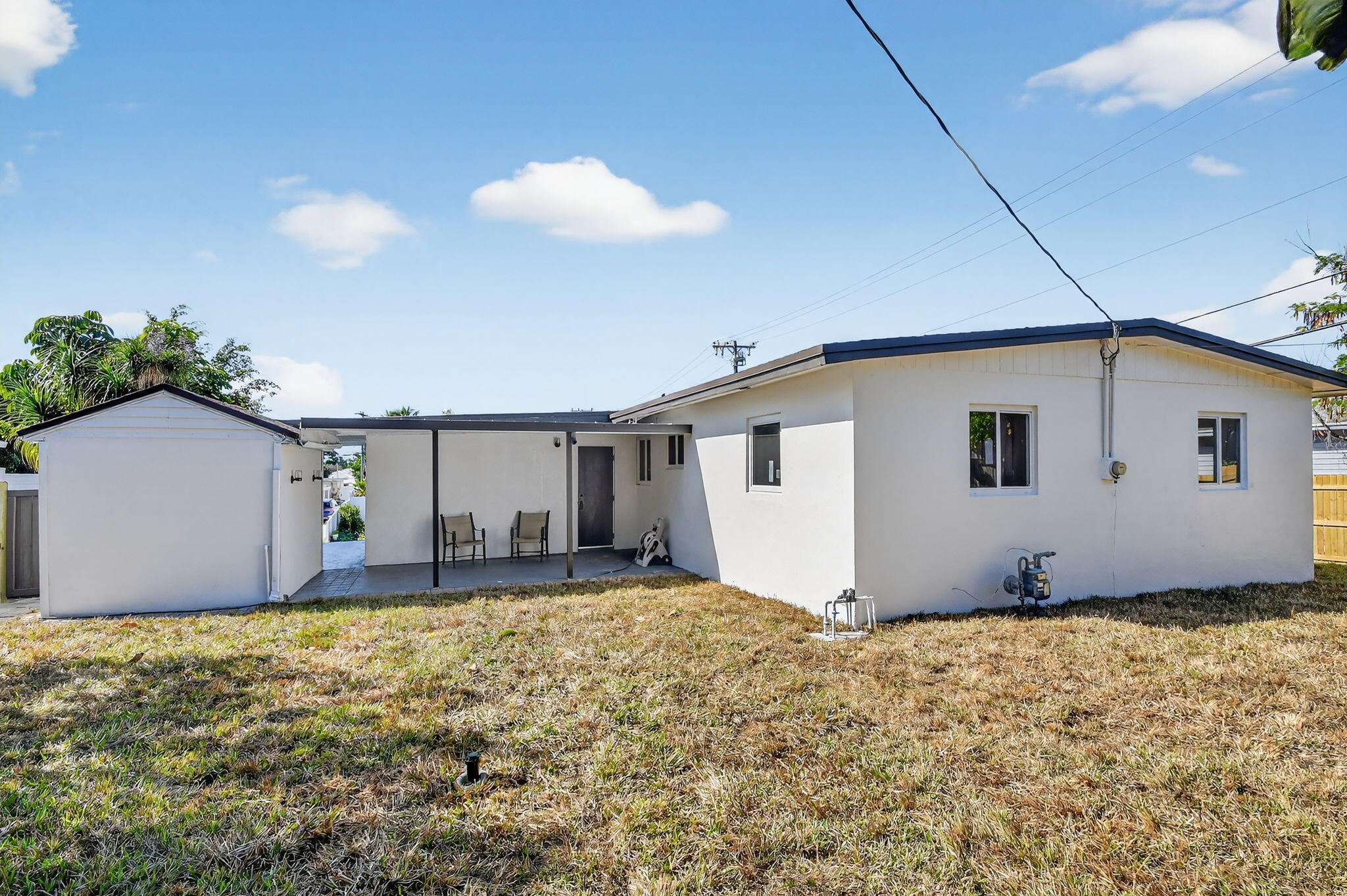 1426 Hillcrest Dr Drive